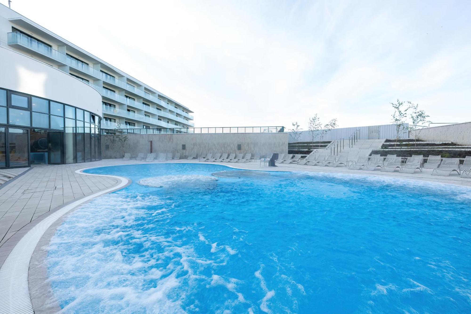 Family Apartment With Gym And Swimming Pool By Renters Prestige Kolobrzeg Exterior photo